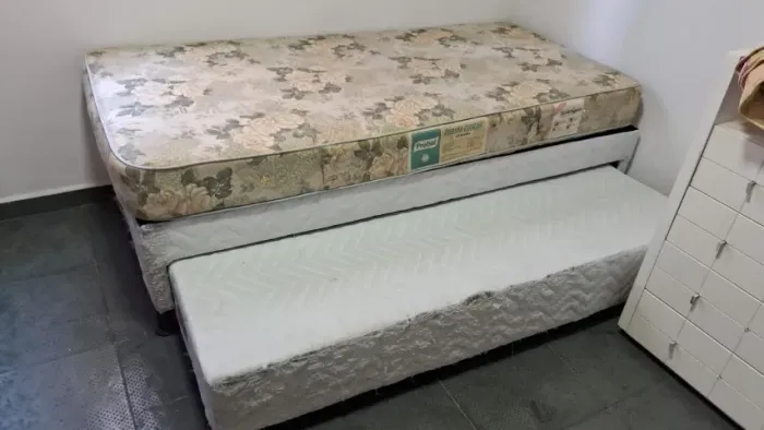 Cama tripla tri cama soltairo com 3 colchões 