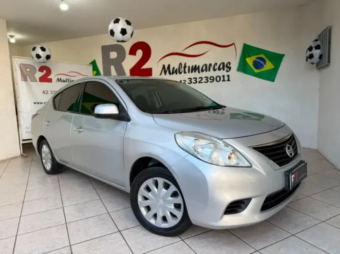 Nissan Versa SV 1.6 16V Flexstart 4P Mec. 2014