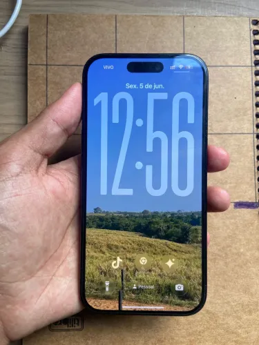 iPhone 16