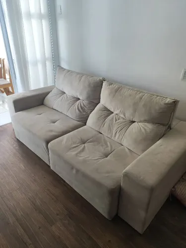 Sofá Retratil 2,20m em bom estado