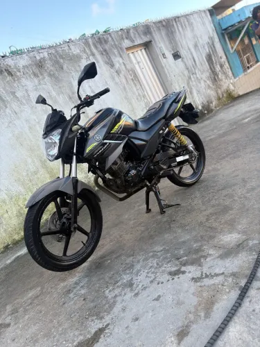 Vendo uma Fan 160 e uma fazer 150 Ambas 2016