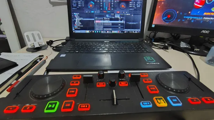 Controladora DJ Behringer