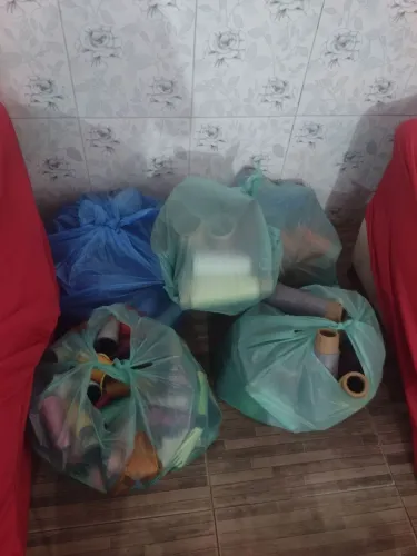 200 tubos de linhas por $250