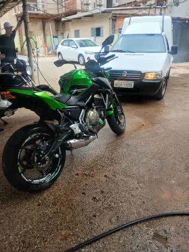 Vendo kawasaki z650 2018