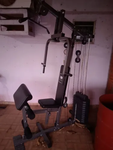 Estação de musculação de 80kg