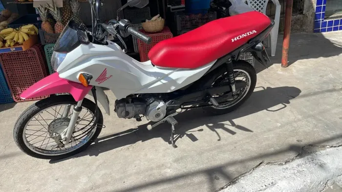 Moto pop 110 toda boa