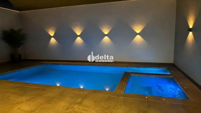 Casa com 3 quartos sendo 1 suíte disponível para venda no bairro Bosque dos Buritis em Ube