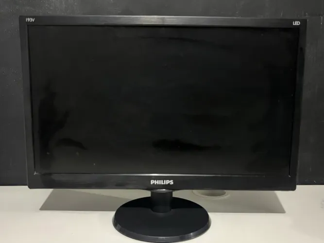 Monitor phillips 19? LED