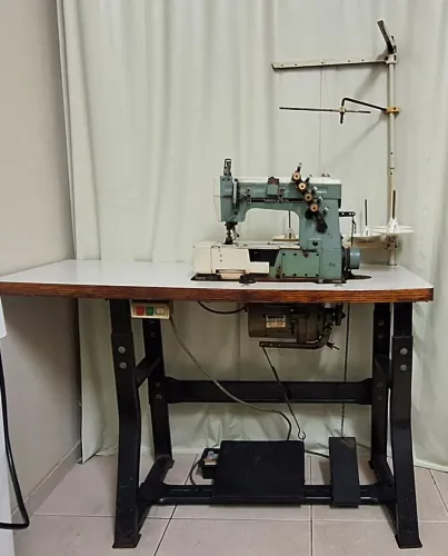 Máquina de costura