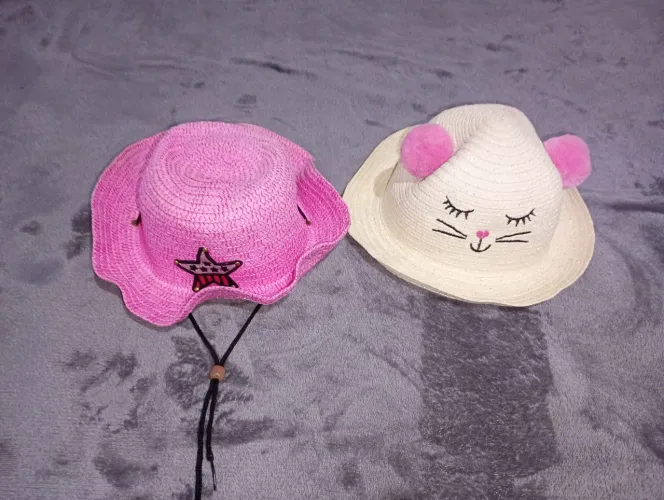 Vendo dois chapéus infantis feminino de 2 a 6 anos