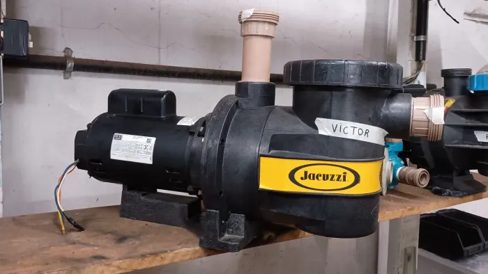 Manutenção em bombas de piscina