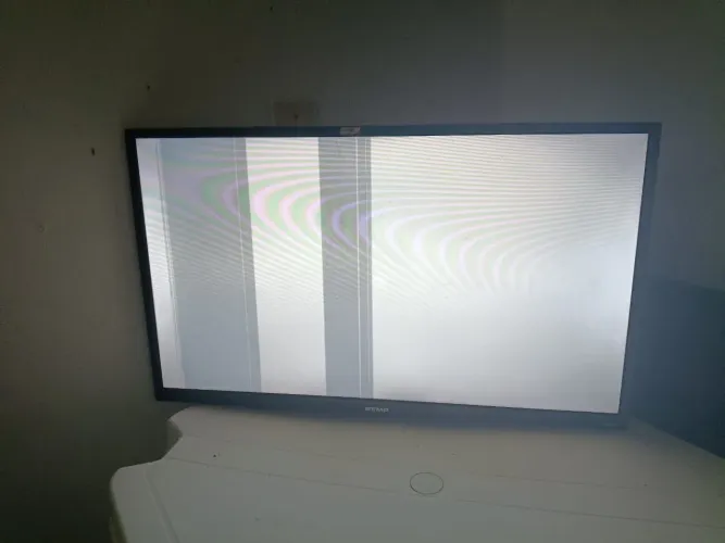 TVs pra retirada de peça ou concerto 