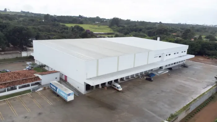 Galpão Cross Doking em Condomínio Logístico com 1.844 m² , pé direito 12mts, 16 docas, 7 t