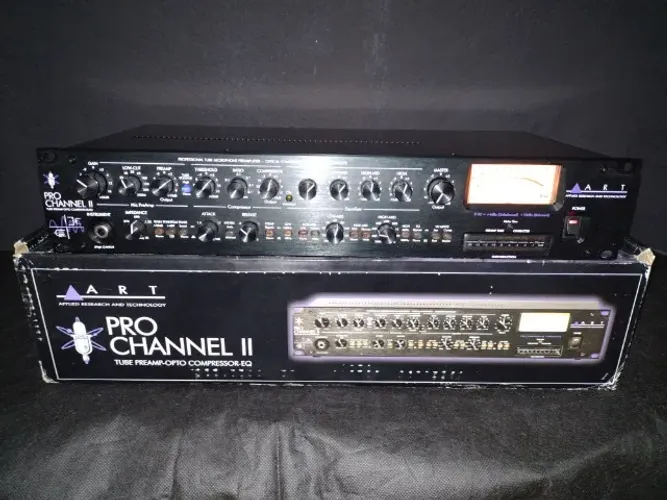 Pré Amplificador Valvulado ART Pro Channel II