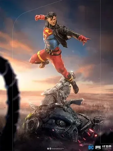 Superboy DC Comics ART Scale 1/10