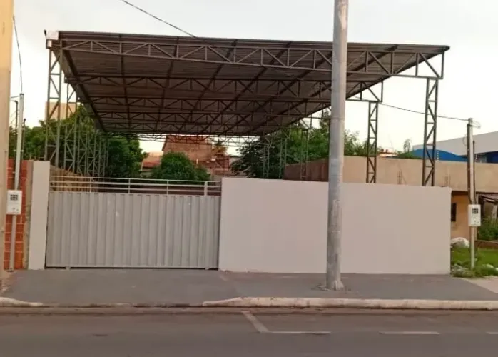 PONTO COMERCIAL, GALPÃO, DEPÓSITO, LOJA, 250 m2, REGIÃO ESTRADA MOINHO E AV PARQ BARBADO,