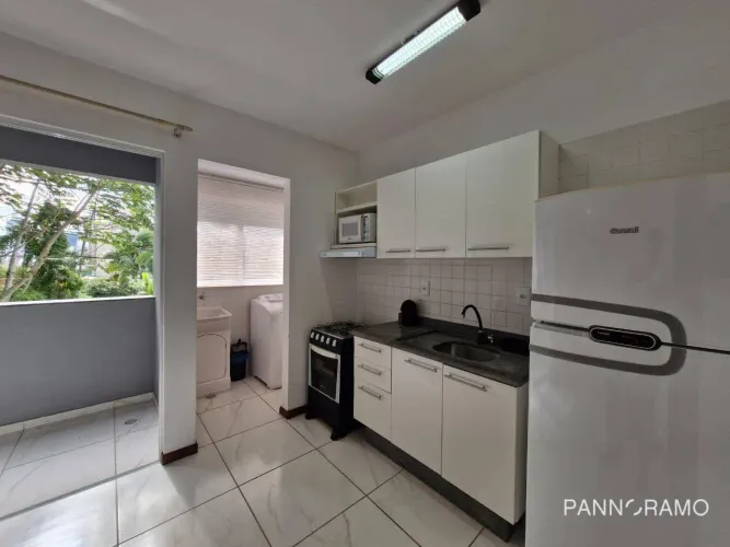 Apartamento com 1 dormitório para alugar, 57 m² por R$ 2.818/mês - Vila Nova - Blumenau/SC