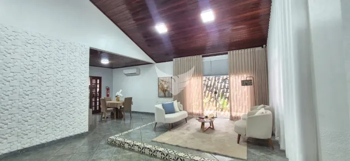 EXCELENTE CASA NO BAIRRO APONIÃ