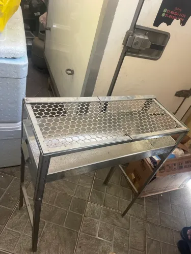 Churrasqueira dobrável nunca usada