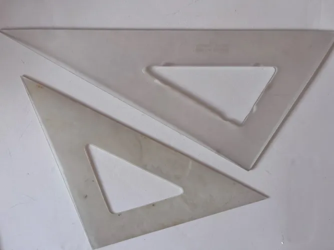 Réguas e esquadros desenho marca Trident