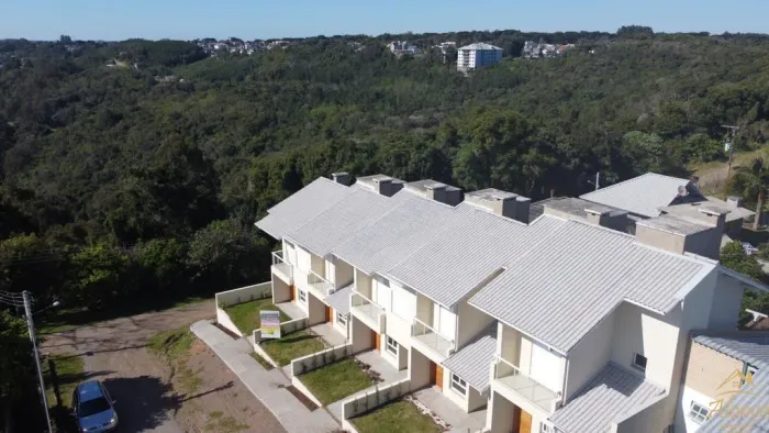 Sobrados com dois dormitórios, Bairro Vila Germânia, Nova Petrópolis RS! Ref.:1275