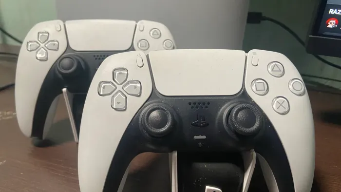 PS5 Slim 1TB 2 controles originais