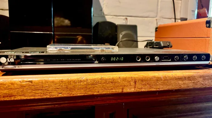 DVD Player LG com opções Karaokê 