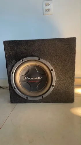Subwoofer de 12 polegadas Pioneer TS-W307D4