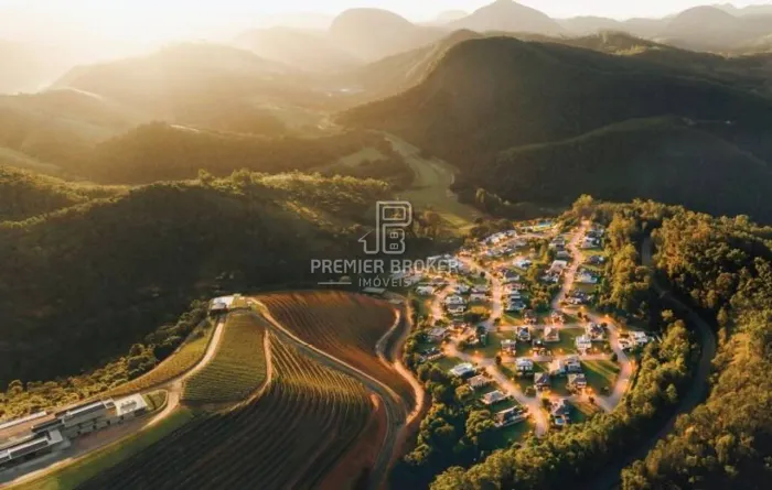 Terreno à venda, 502 m² por R$ 899.400 - Vale Alpino - Teresópolis/RJ