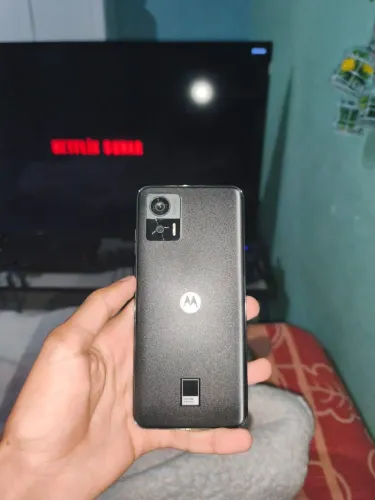 EDGE 30 NEO 5G, 256 GIGAS, NOVO SEM MARCAS DE USO