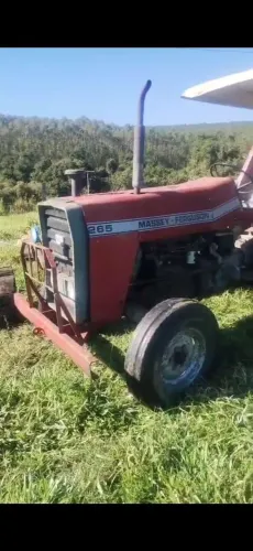 Trator Massey Ferguson 265