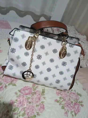 Bolsa feminina linda