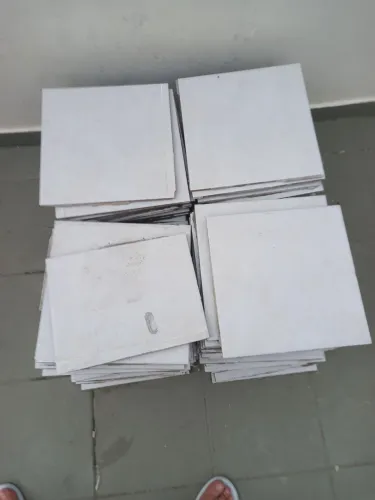 PISO CERÂMICO USADO