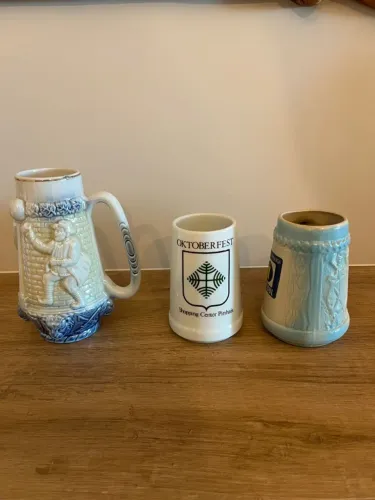 Linda coleção de canecos de chopp decorativos