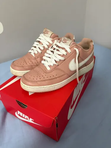 Tênis Nike Rosa