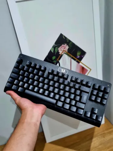 Teclado mecânico Redragon Dark avenger