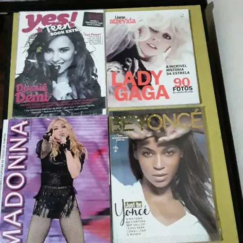 LOTE COM 4 REVISTAS BIOGRAFIA MADONNA LADY GAGA DEMI LOVATO BEYONCÉ