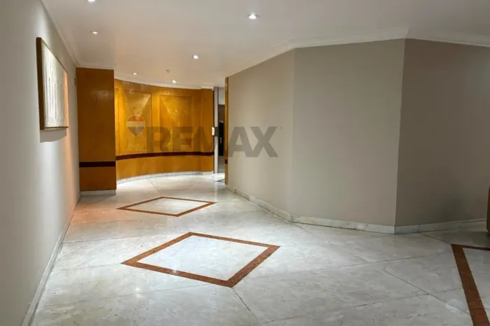 Apartamento Alto Padrão no Ed. Chopin | 4 Suítes | 3 Vagas | 350 m²