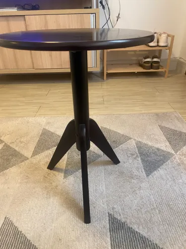 Mesa de canto com 40 cm de diâmetro 