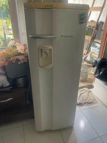 Refrigerador Electrolux - Geladeira 262L