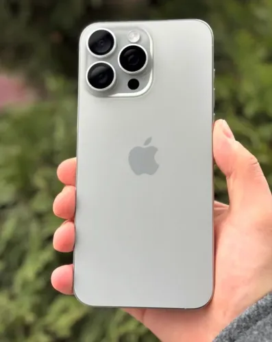 iPhone 15 pro natural 128GB , 6 meses de garantia
