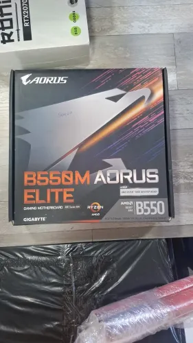 placa mãe Gigabyte B550M Aorus Elite