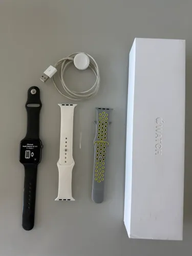 Apple Watch Series 5 - 44mm