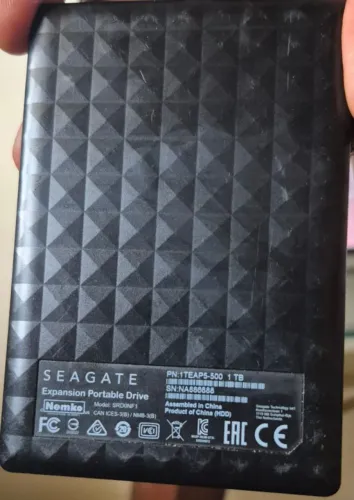 HD 1TB marca: SEAGATE