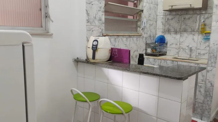 ALUGUEL TEMPORADA EM COPACABANA - 2 MINUTOS A PÉ DA PRAIA