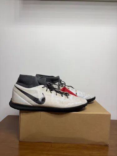 Chuteira Nike Phantom Socity