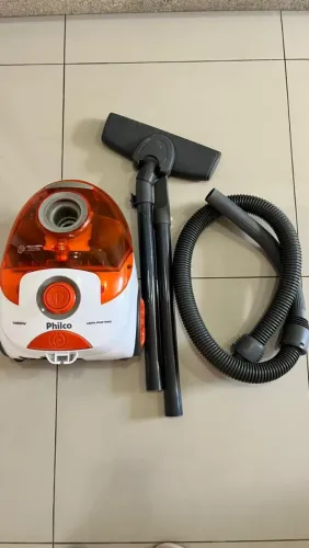 Aspirador de pó Philco 1450W - Retém 99,5% de ácaros e bactérias 