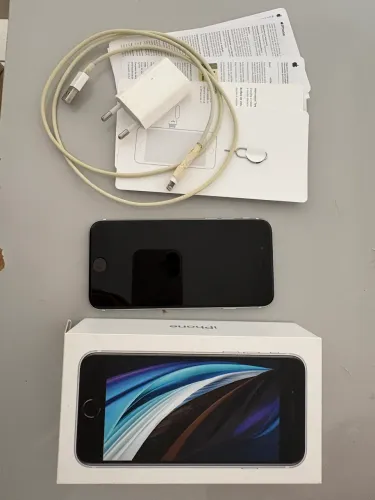 iPhone SE 64 GB