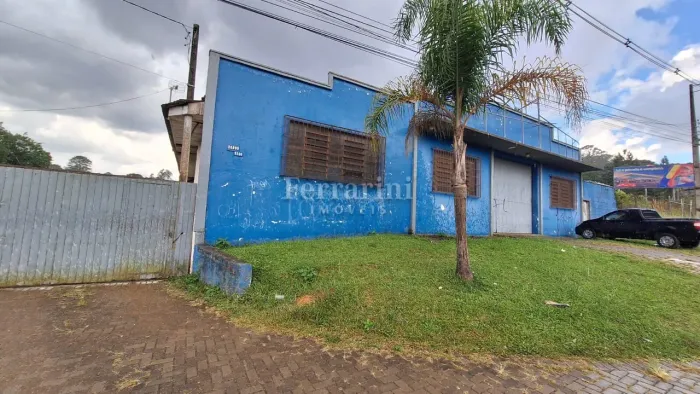 Barracão Comercial / Santa Felicidade