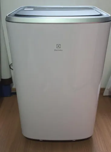 Ar-Condicionado Portátil Electrolux 12.000 BTUS Frio com Wi-fi Branco (SP12F)